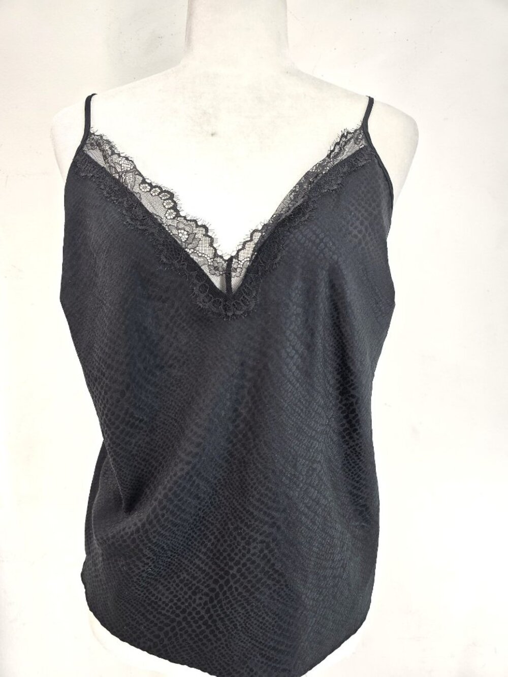 Victoria's Secret V Neck Black Snakeskin Lace SAtin Chemise Top Women XL